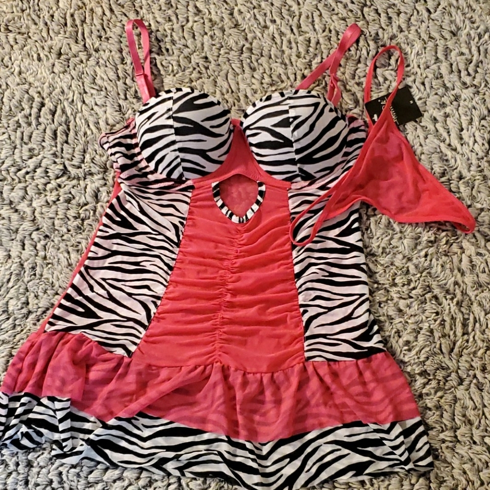 Lingerie Top and Panty Set M with tags